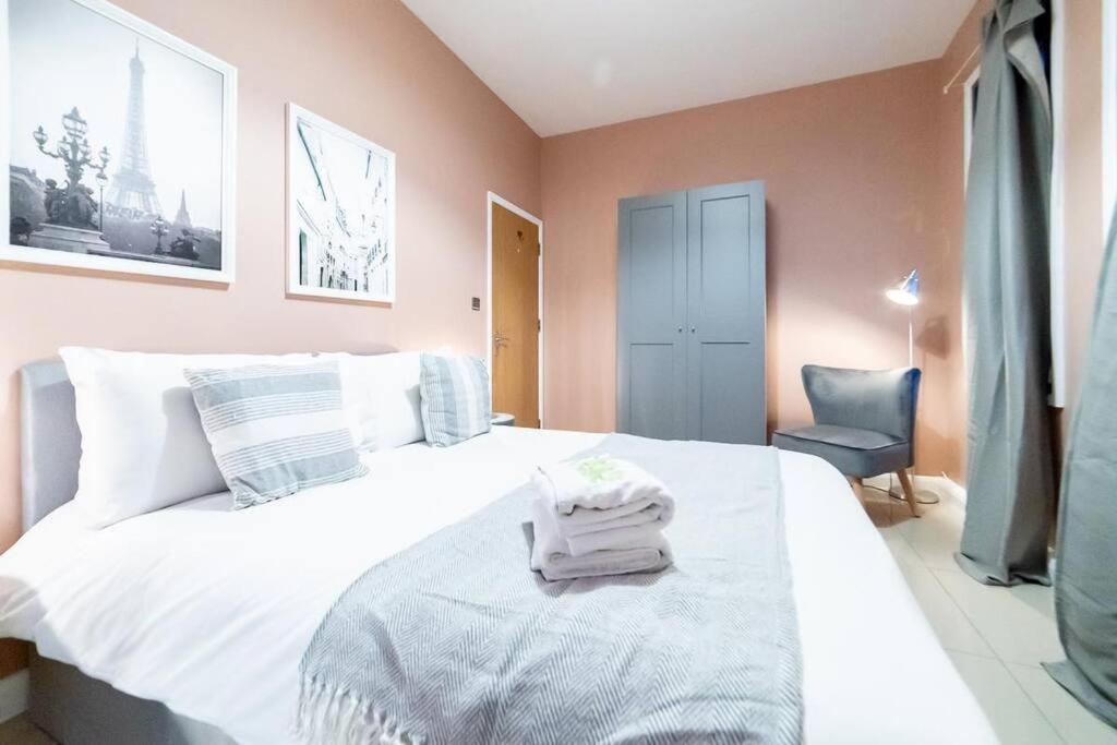 2 Bedroom Apartment Londres Exterior foto